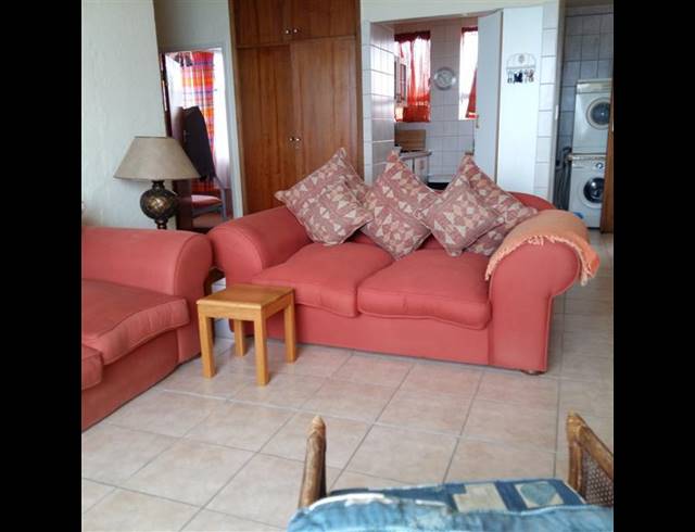 2 BEDROOM FLAT RENTED IN DOONSIDE